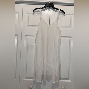 Size large white dress.